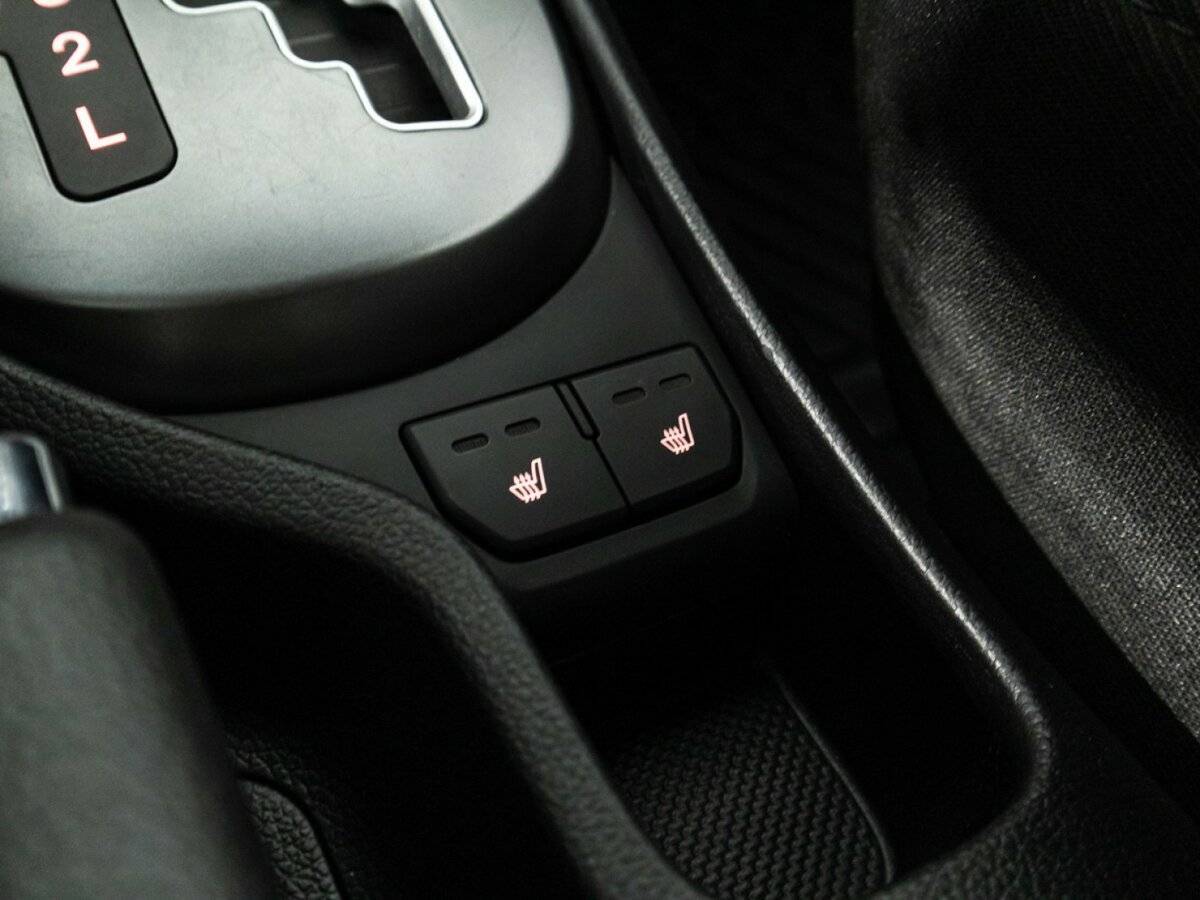 Kia Rio с пробегом — 2014 год. Фото: #17