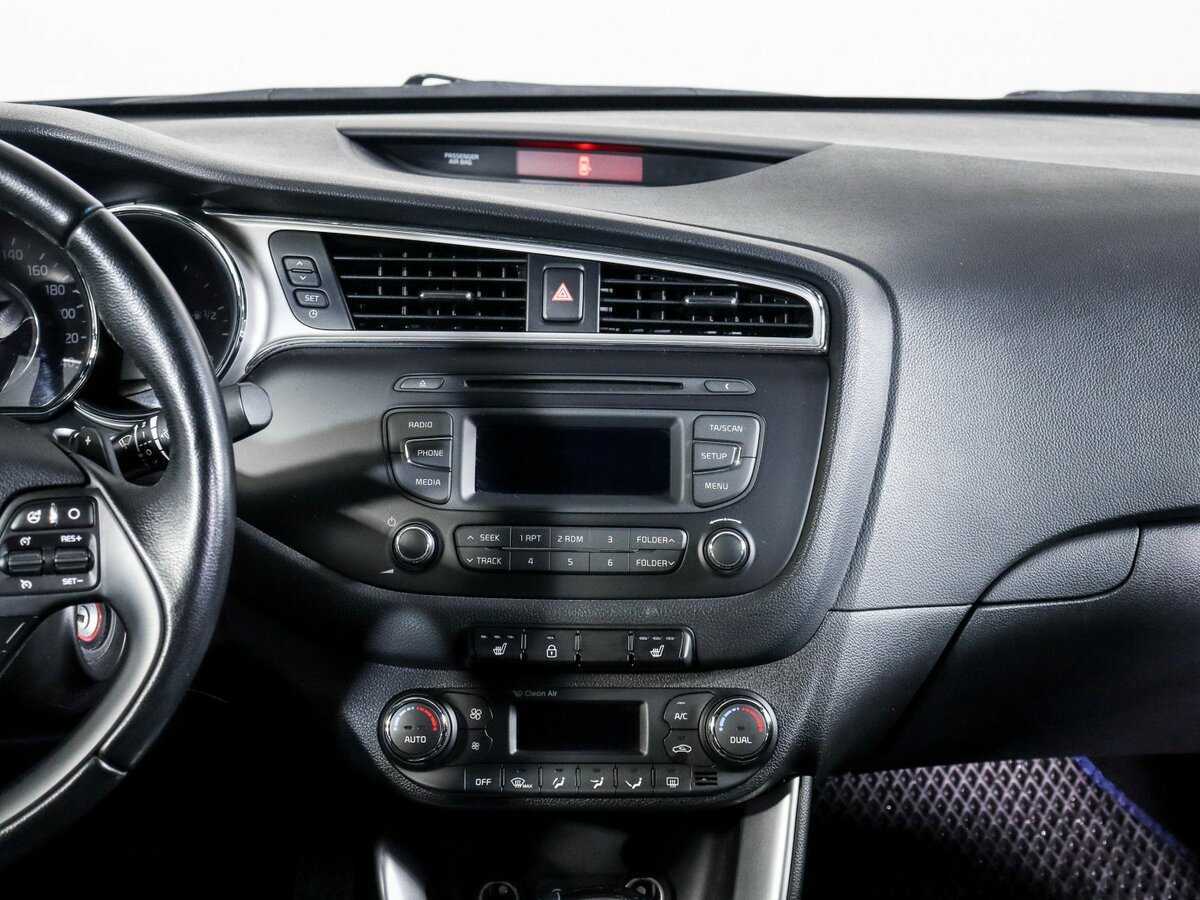 Kia Ceed с пробегом — 2016 год. Фото: #9
