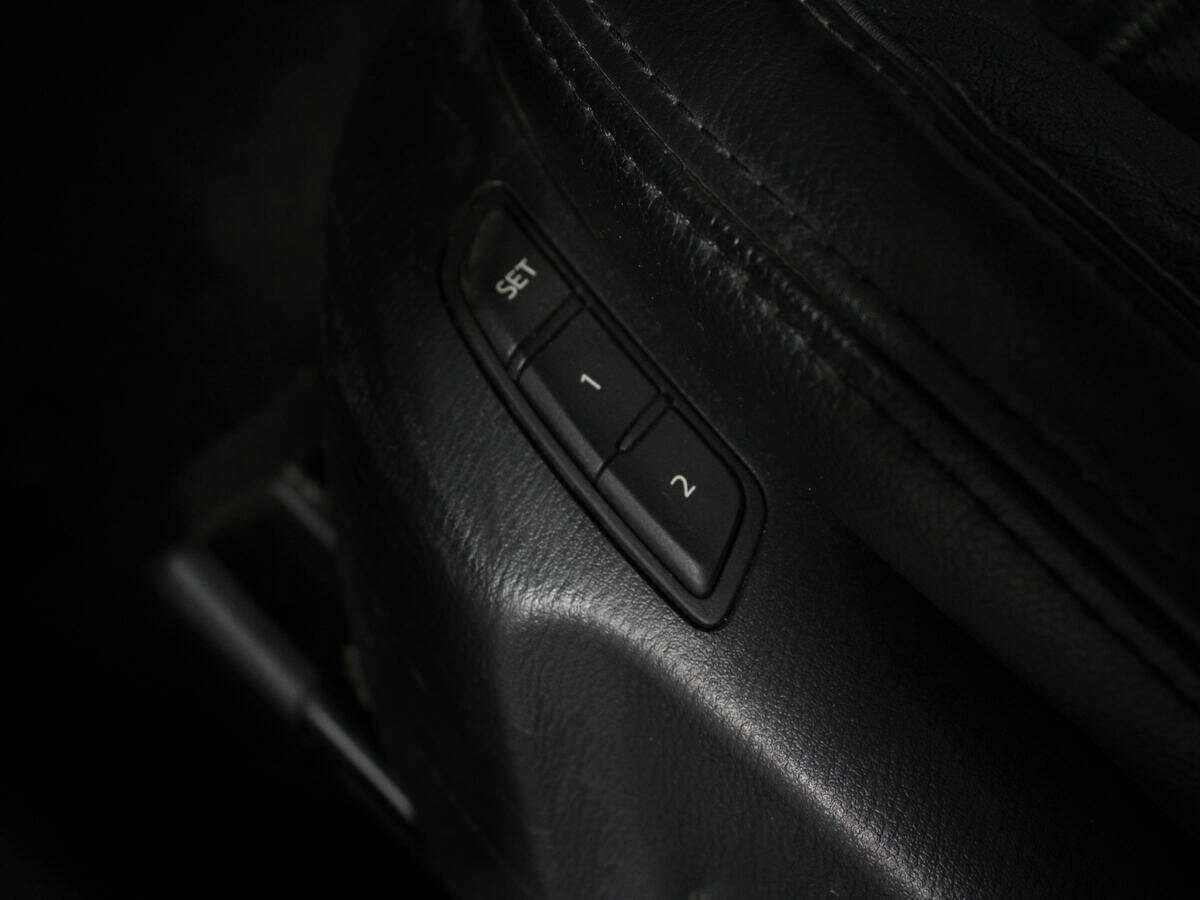 Mazda 6 с пробегом — 2015 год. Фото: #13