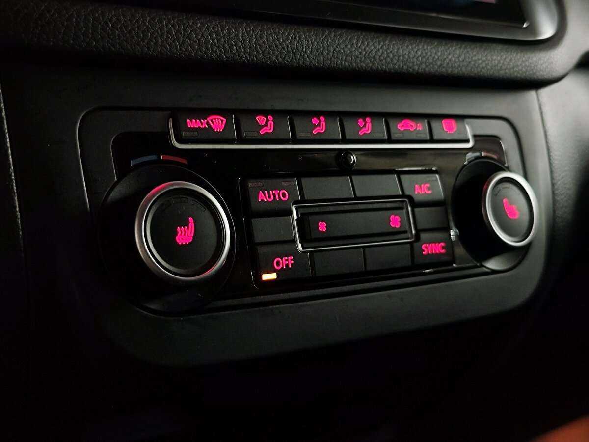 Volkswagen Tiguan с пробегом — 2013 год. Фото: #11