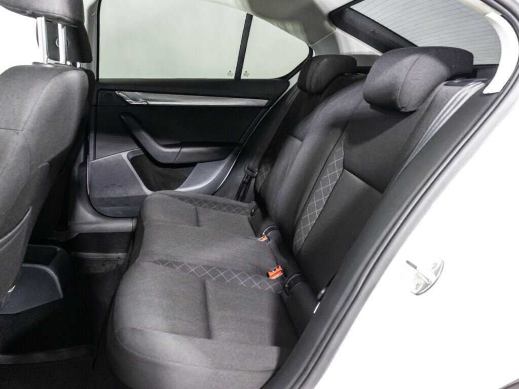 Skoda Octavia с пробегом — 2018 год. Фото: #9