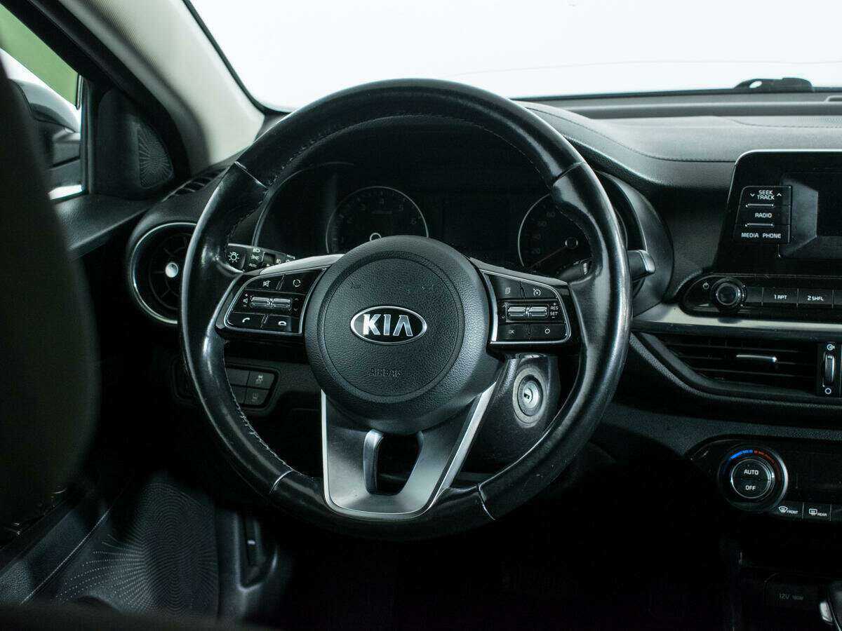 Kia Cerato с пробегом — 2018 год. Фото: #11