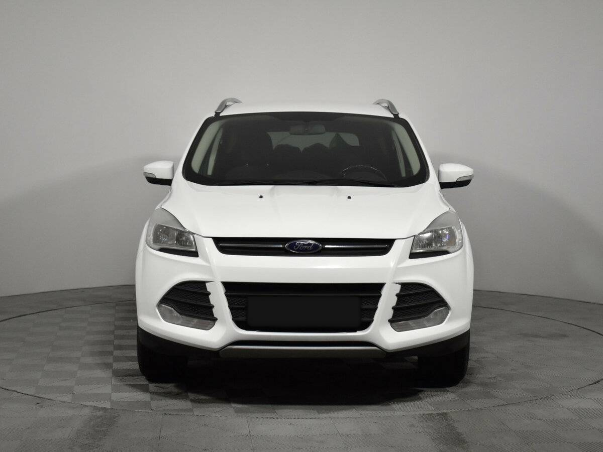 Ford Kuga с пробегом — 2014 год. Фото: #1
