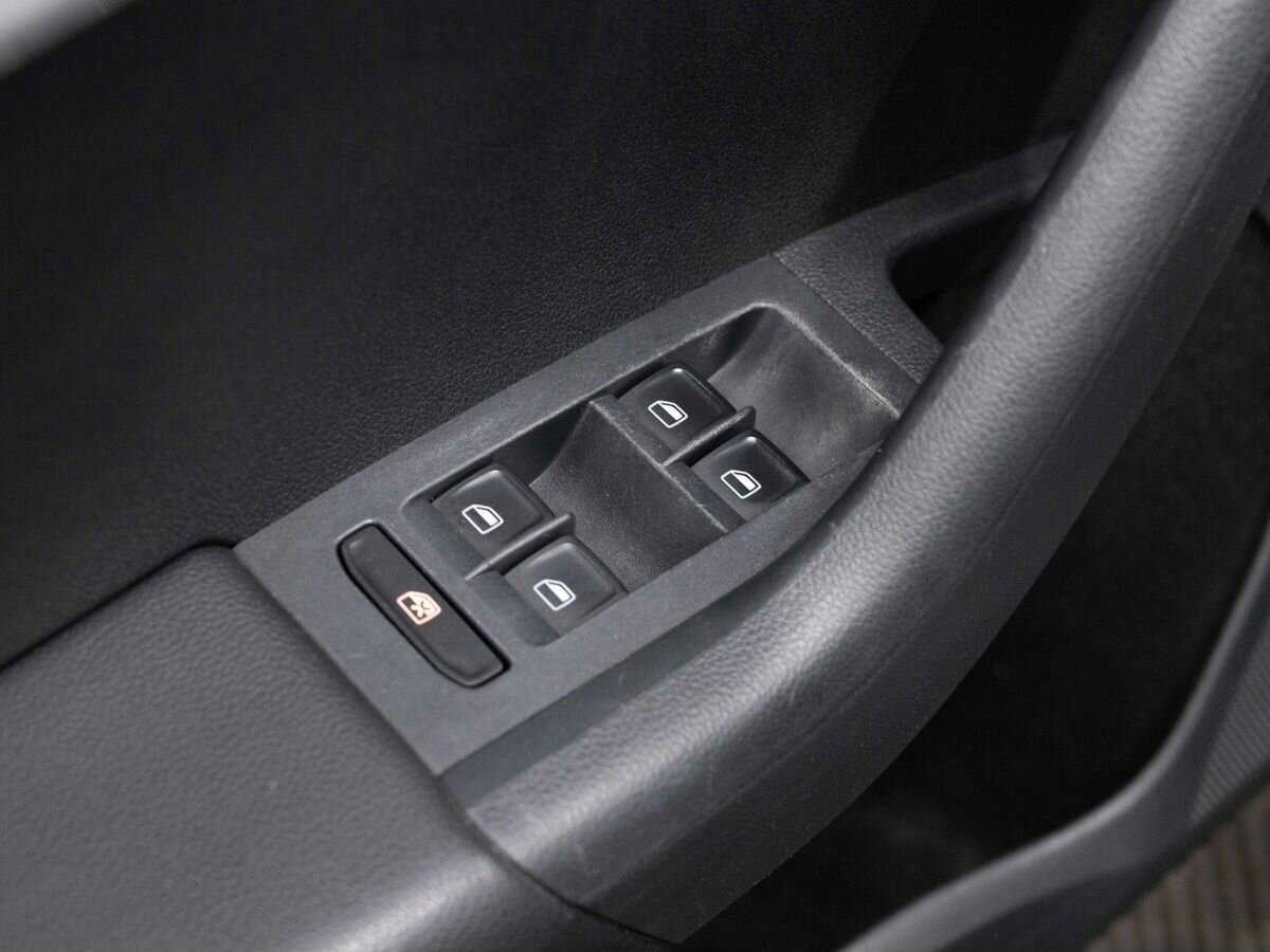 Skoda Octavia с пробегом — 2013 год. Фото: #16