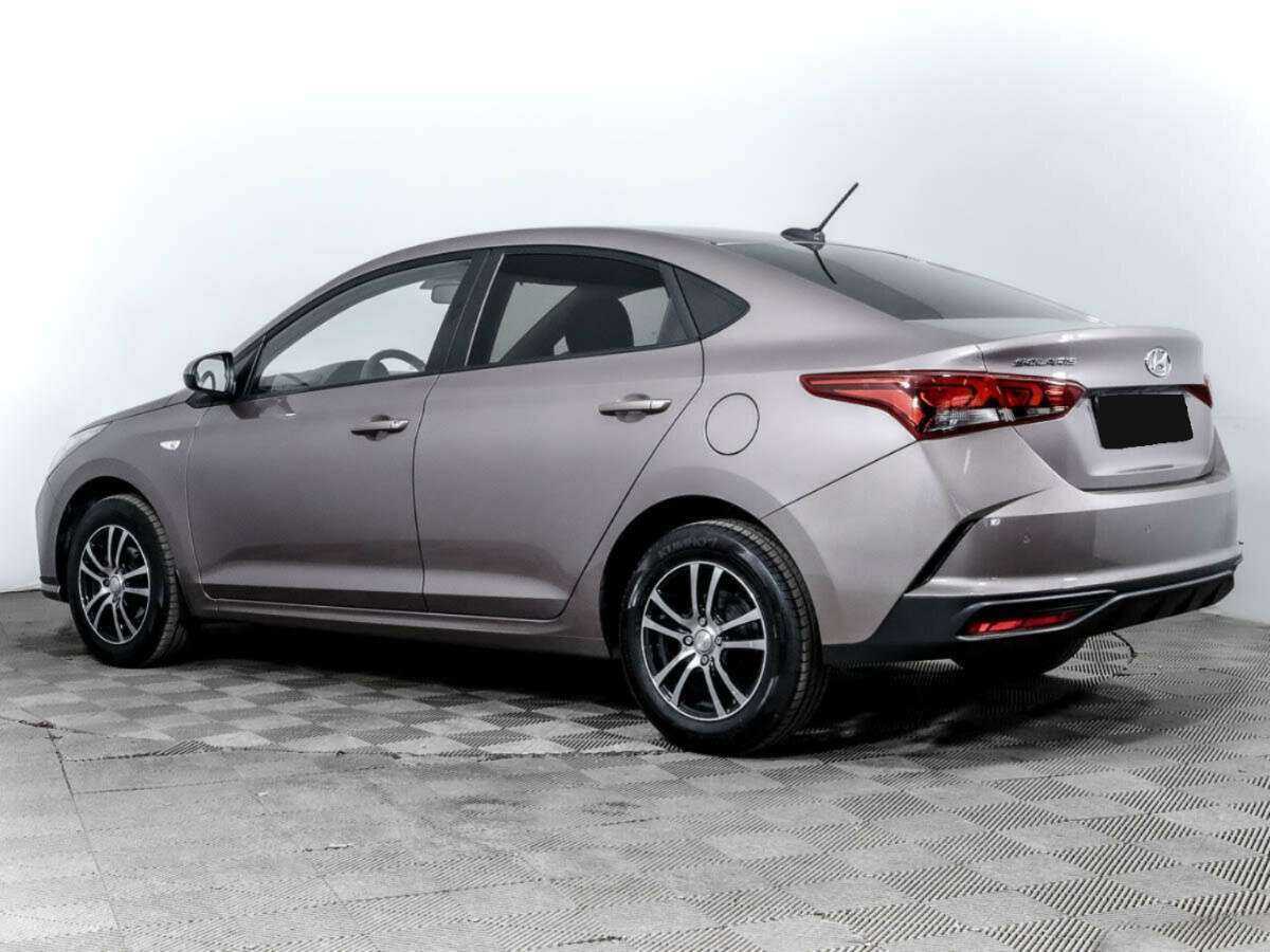 Hyundai Solaris с пробегом — 2021 год. Фото: #5