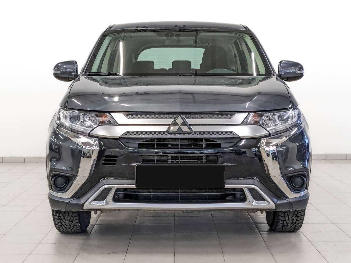 Mitsubishi Outlander с пробегом — 2019 год. Фото: #1