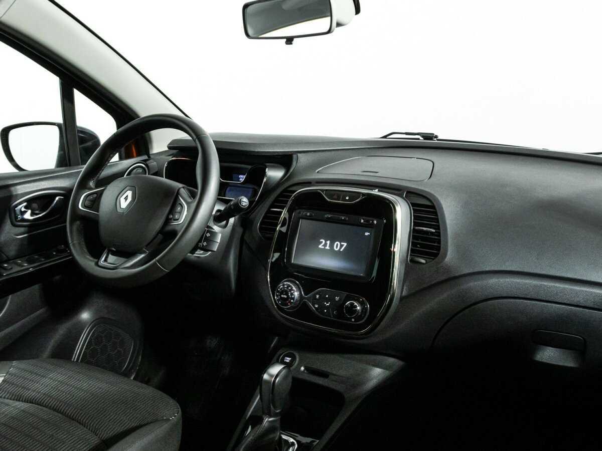 Renault Kaptur с пробегом — 2018 год. Фото: #8