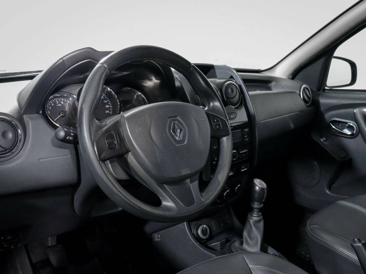 Renault Duster с пробегом — 2017 год. Фото: #11