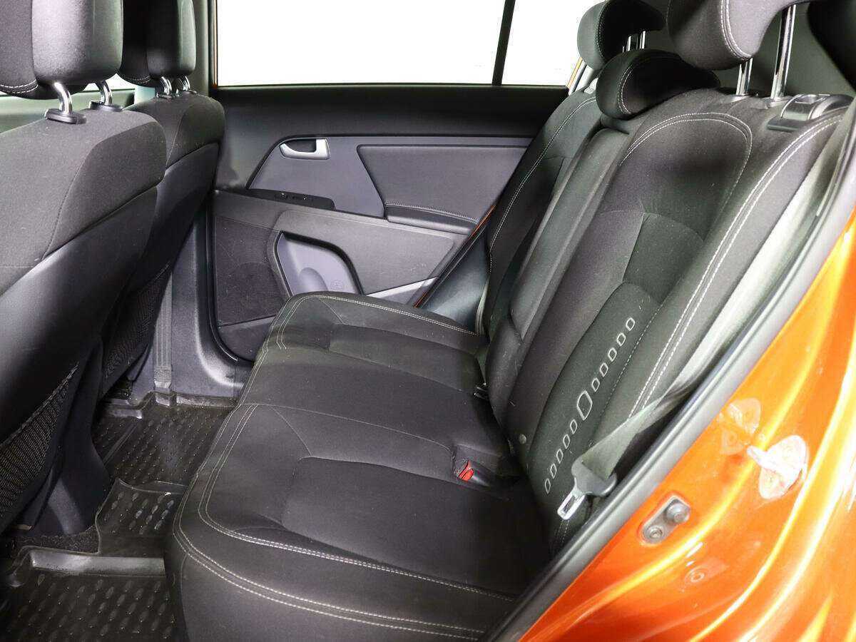 Kia Sportage с пробегом — 2013 год. Фото: #6