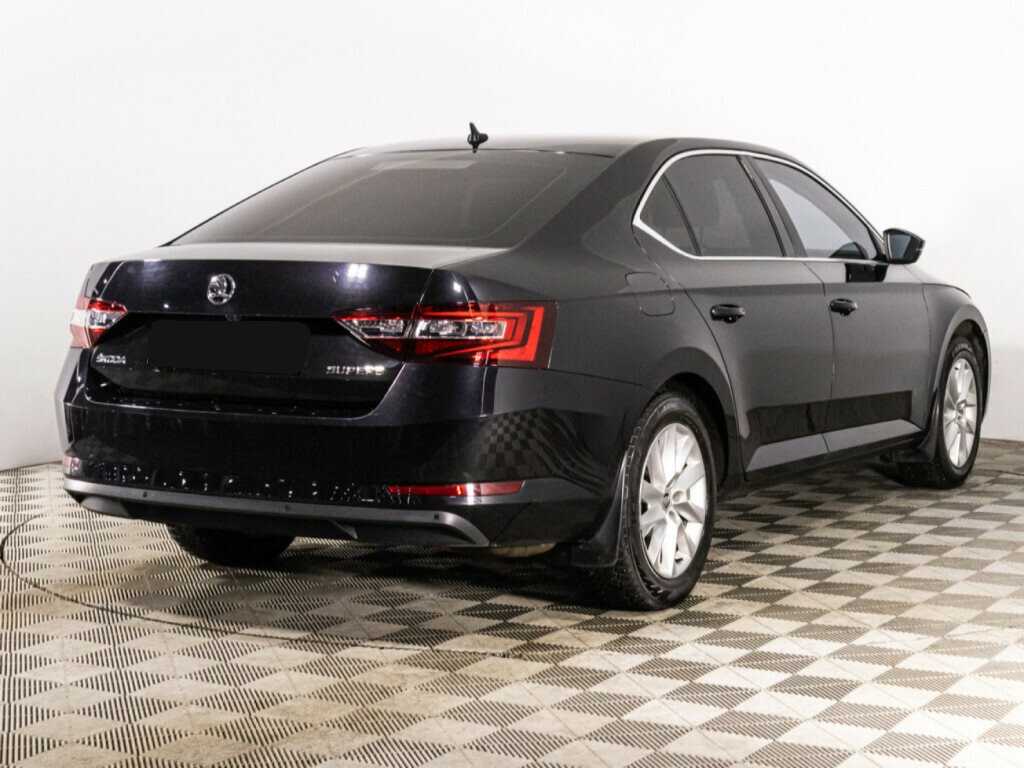 Skoda Superb с пробегом — 2017 год. Фото: #4
