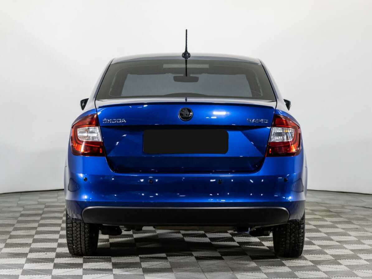 Skoda Rapid с пробегом — 2017 год. Фото: #5