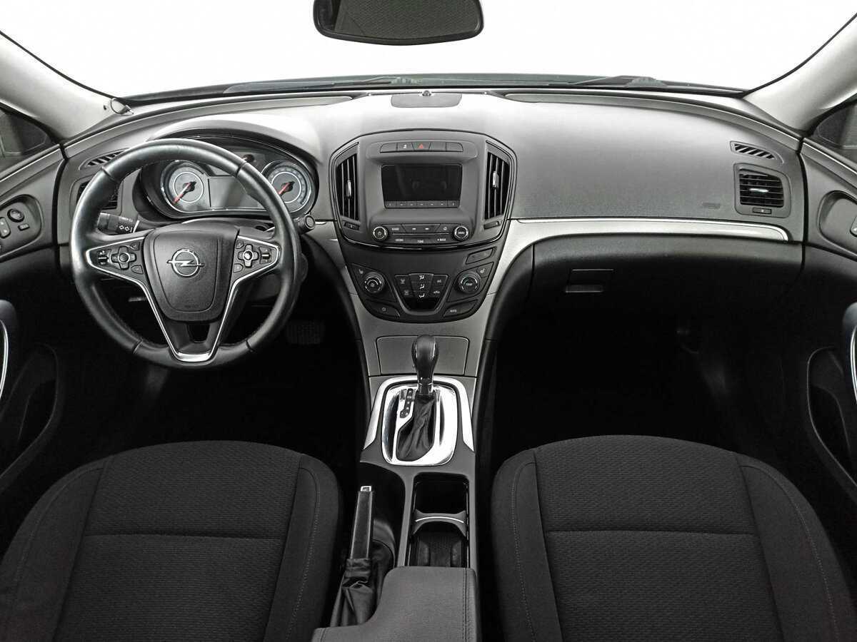 Opel Insignia с пробегом — 2014 год. Фото: #11