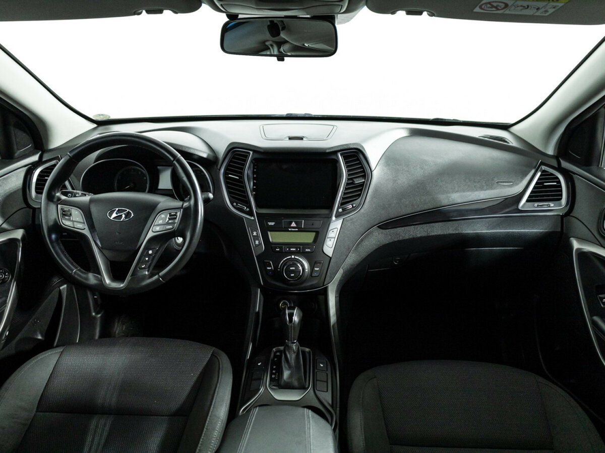 Hyundai Santa Fe с пробегом — 2013 год. Фото: #10