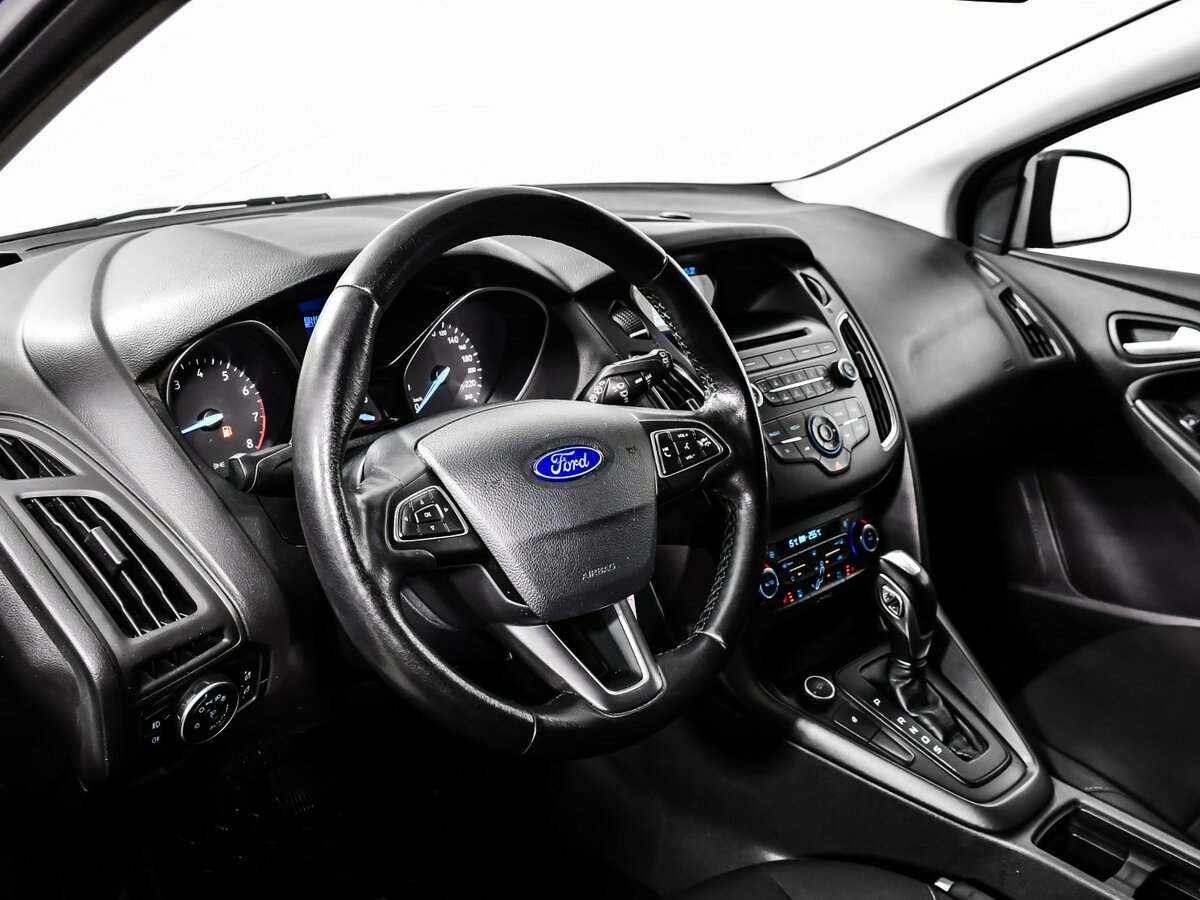 Ford Focus с пробегом — 2015 год. Фото: #9