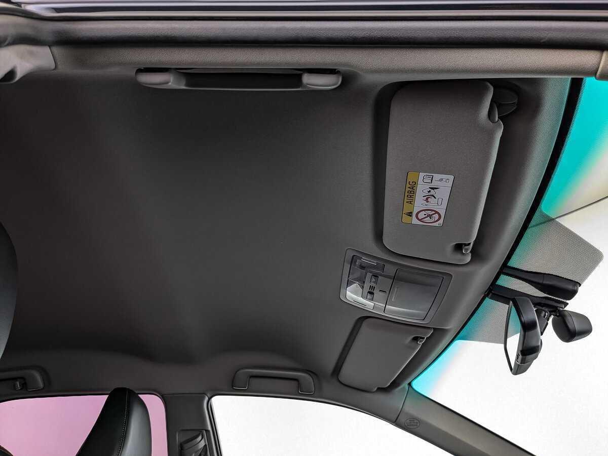 Toyota Camry с пробегом — 2016 год. Фото: #18