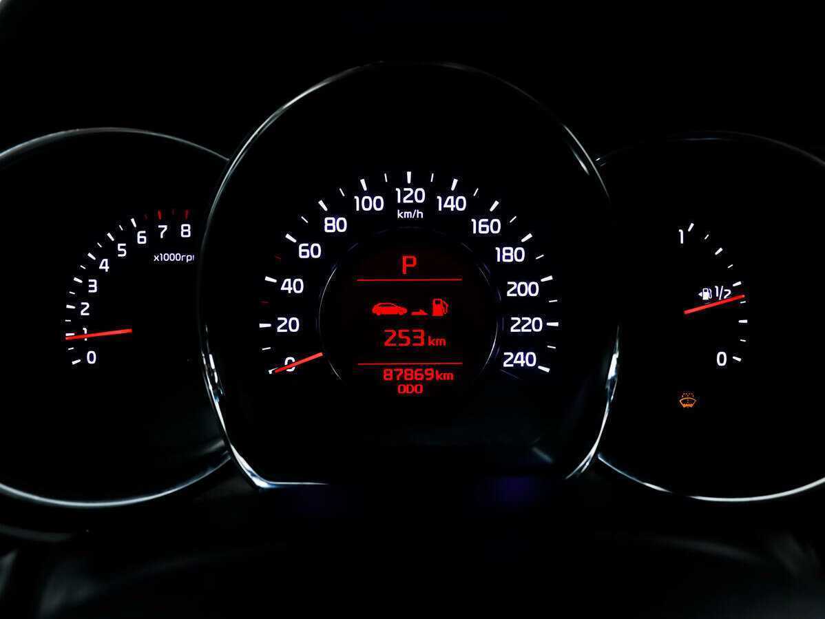 Kia Ceed с пробегом — 2015 год. Фото: #9