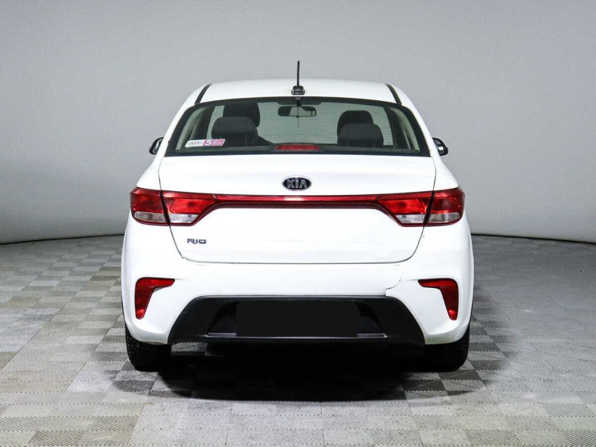 Kia Rio с пробегом — 2017 год. Фото: #5