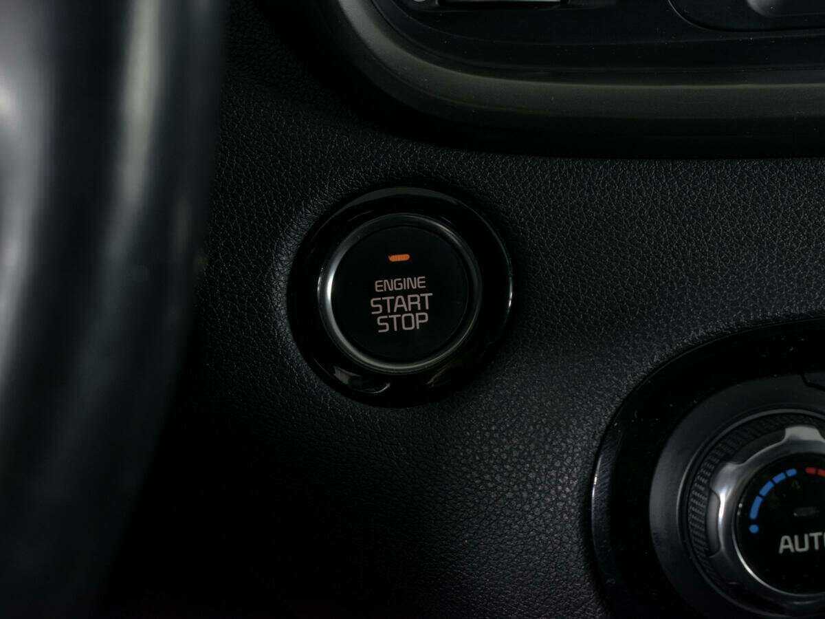 Kia Sorento с пробегом — 2016 год. Фото: #18