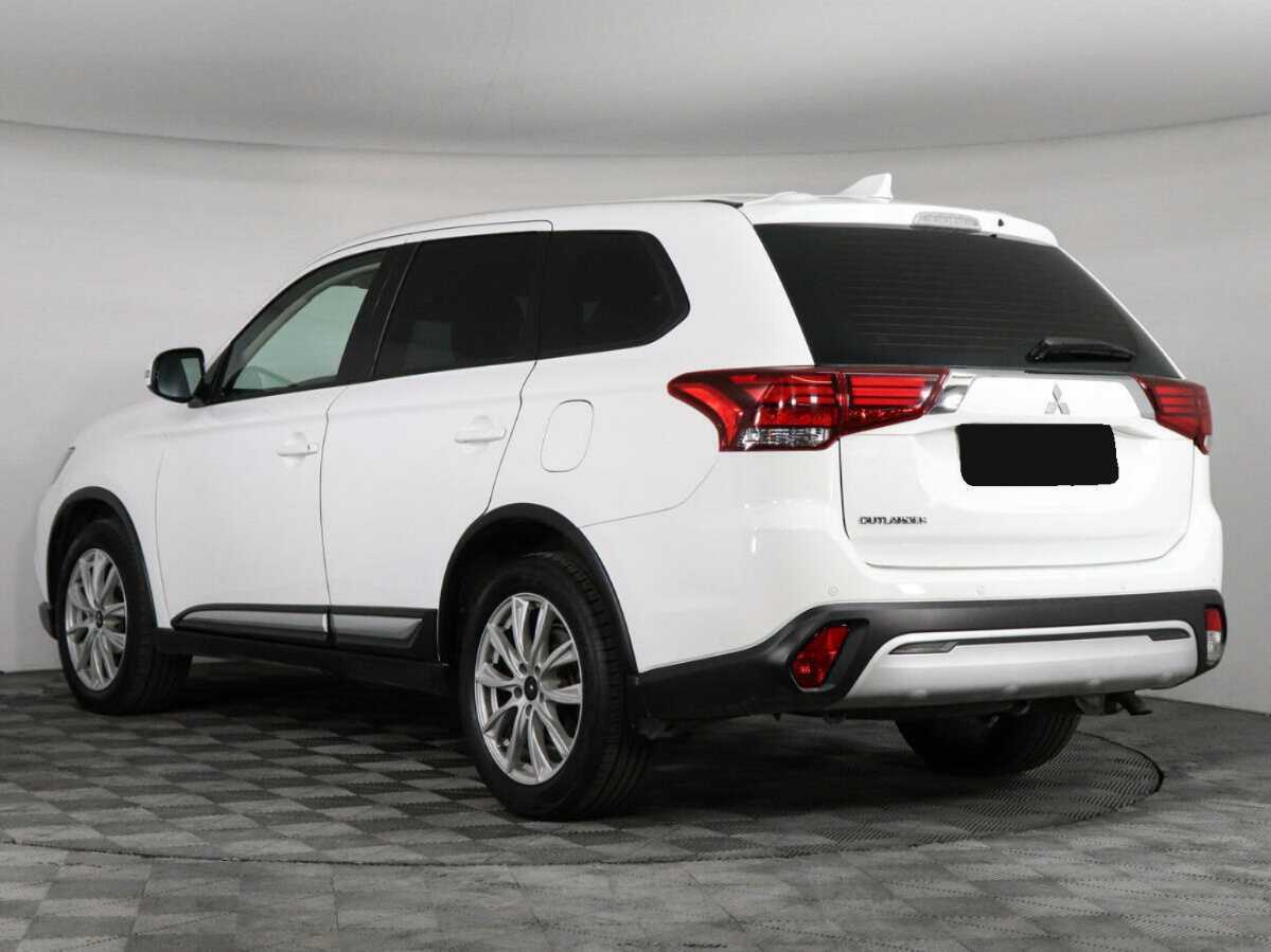 Mitsubishi Outlander с пробегом — 2020 год. Фото: #5