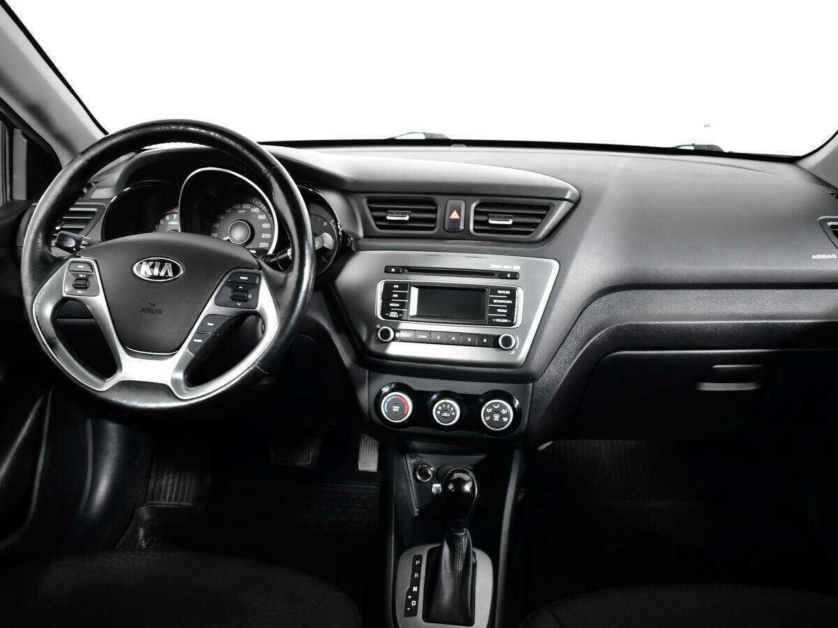 Kia Rio с пробегом — 2017 год. Фото: #11