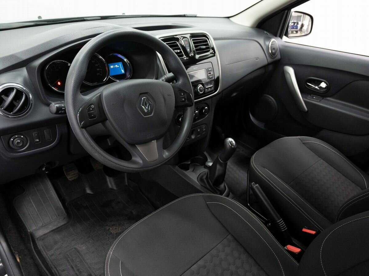 Renault Logan с пробегом — 2018 год. Фото: #7