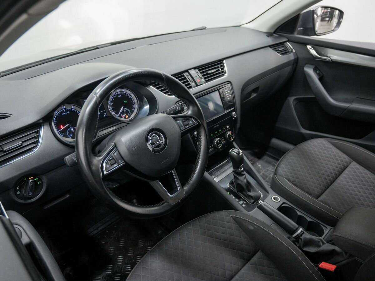 Skoda Octavia с пробегом — 2017 год. Фото: #9