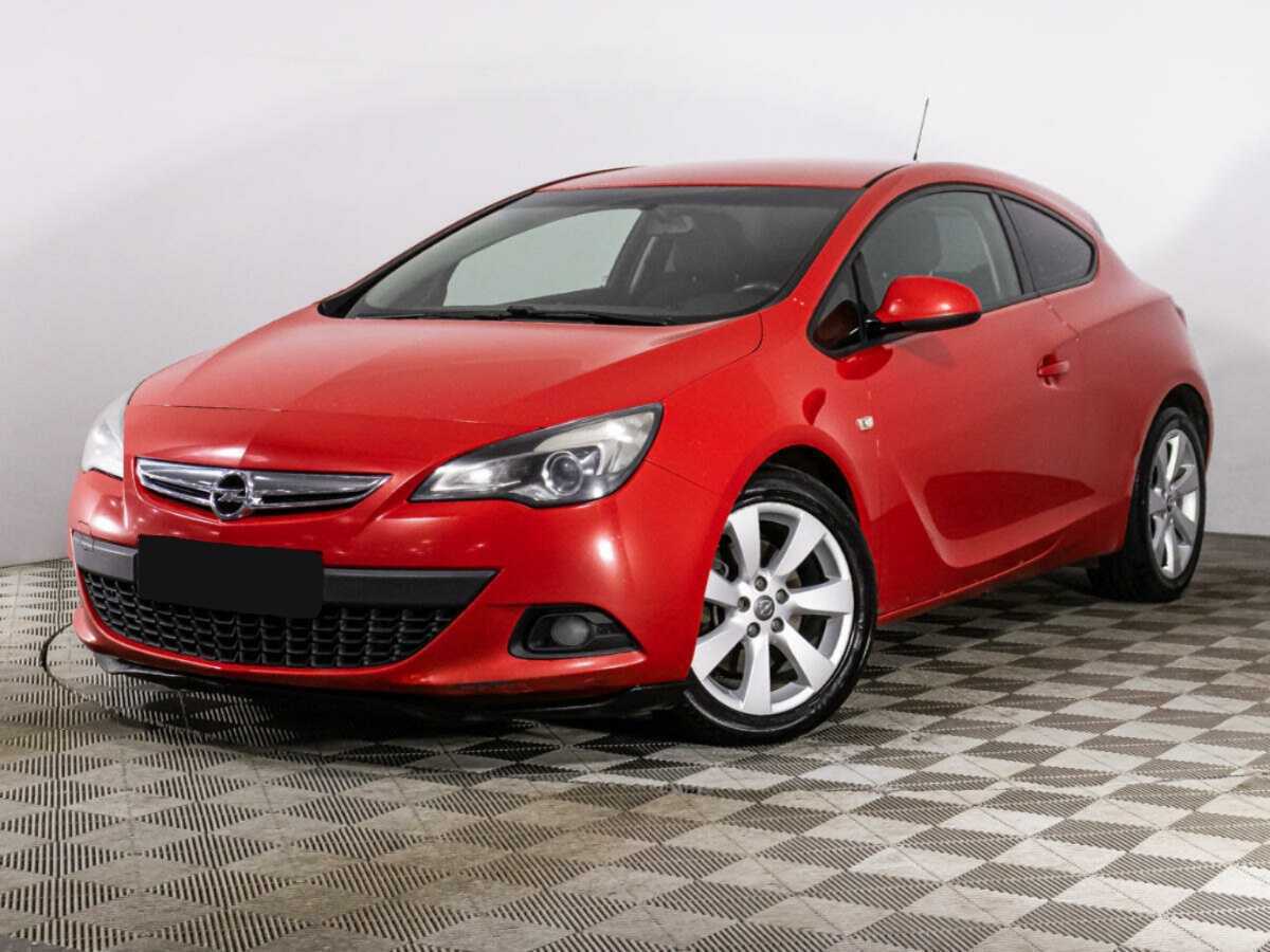 Opel Astra с пробегом — 2013 год. Фото: #0