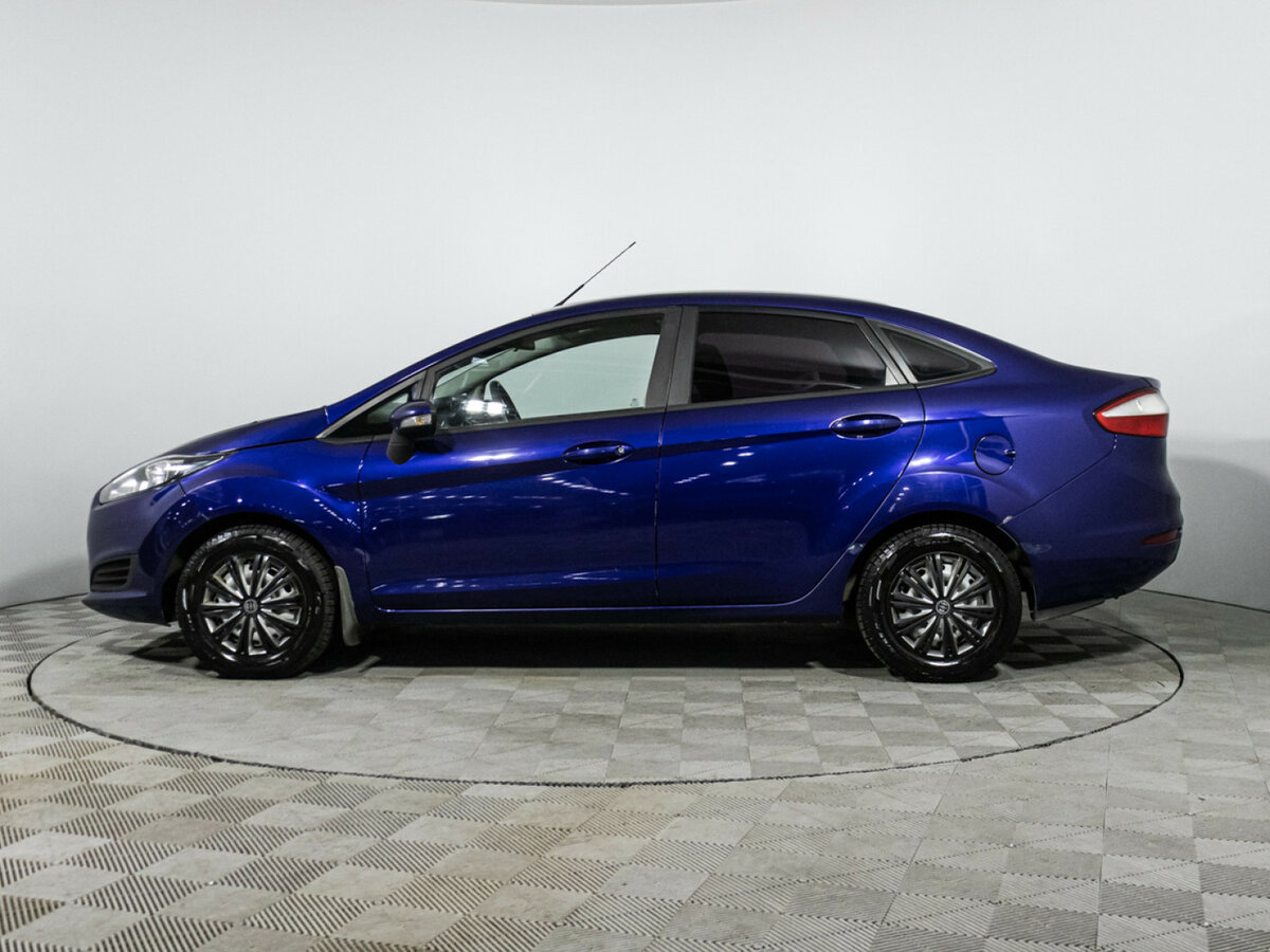 Ford Fiesta с пробегом — 2015 год. Фото: #7