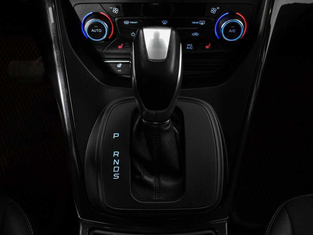 Ford Kuga с пробегом — 2017 год. Фото: #10