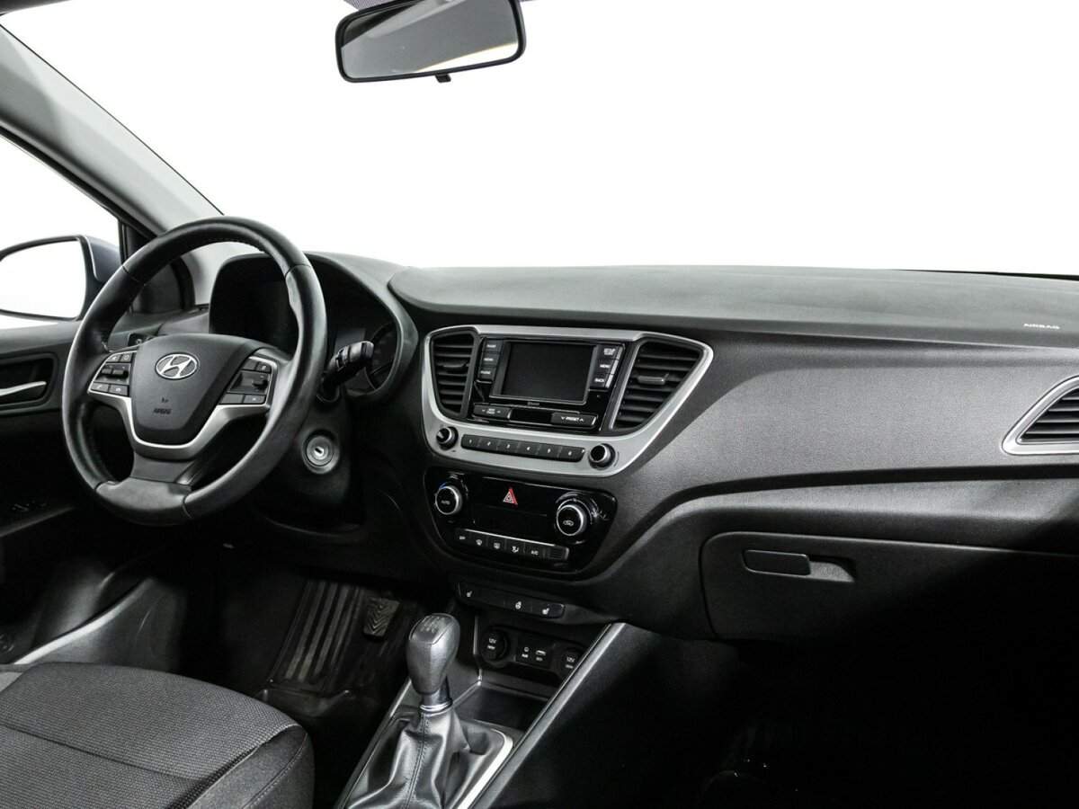 Hyundai Solaris с пробегом — 2017 год. Фото: #8