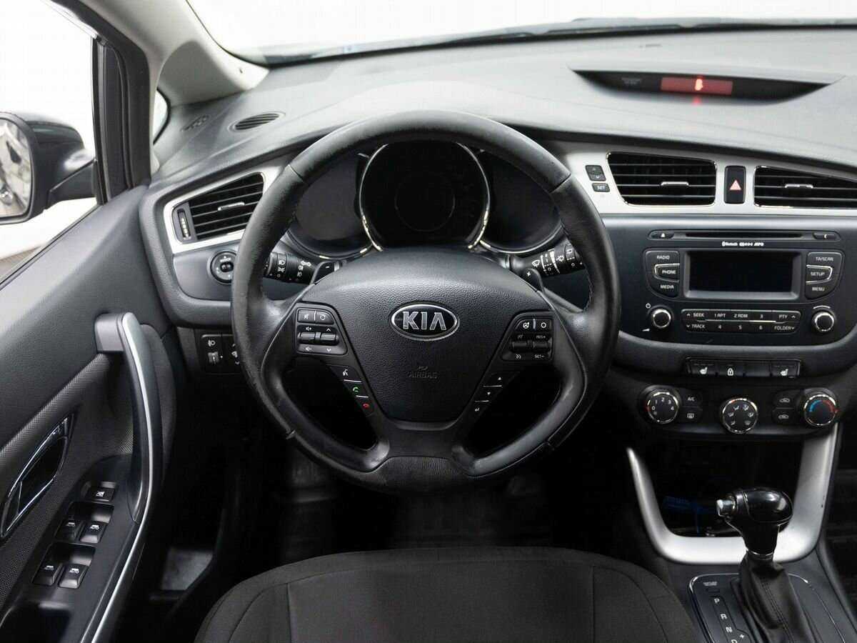 Kia Ceed с пробегом — 2012 год. Фото: #9
