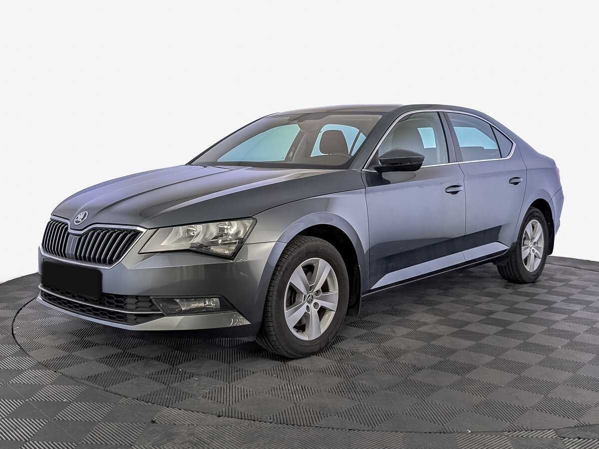 Skoda Superb с пробегом — 2019 год. Фото: #0