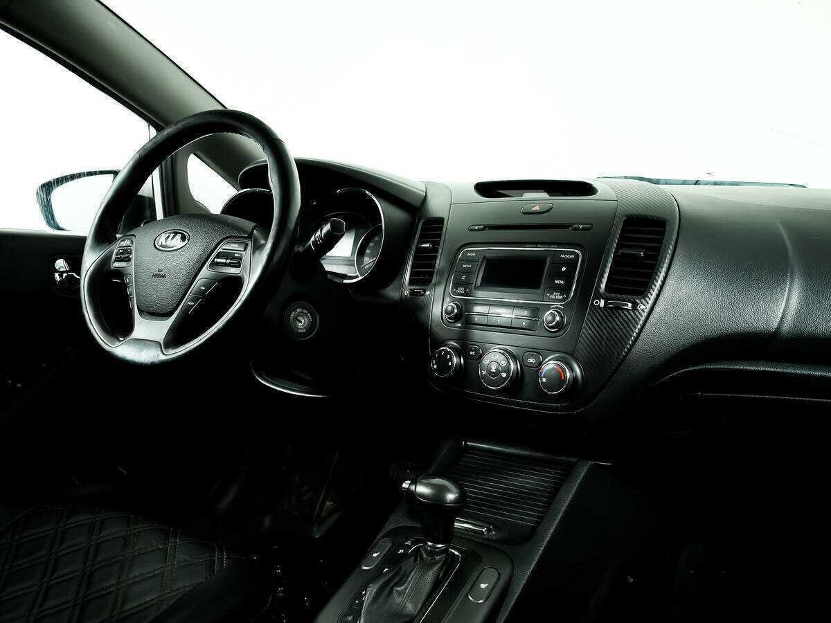 Kia Cerato с пробегом — 2016 год. Фото: #8