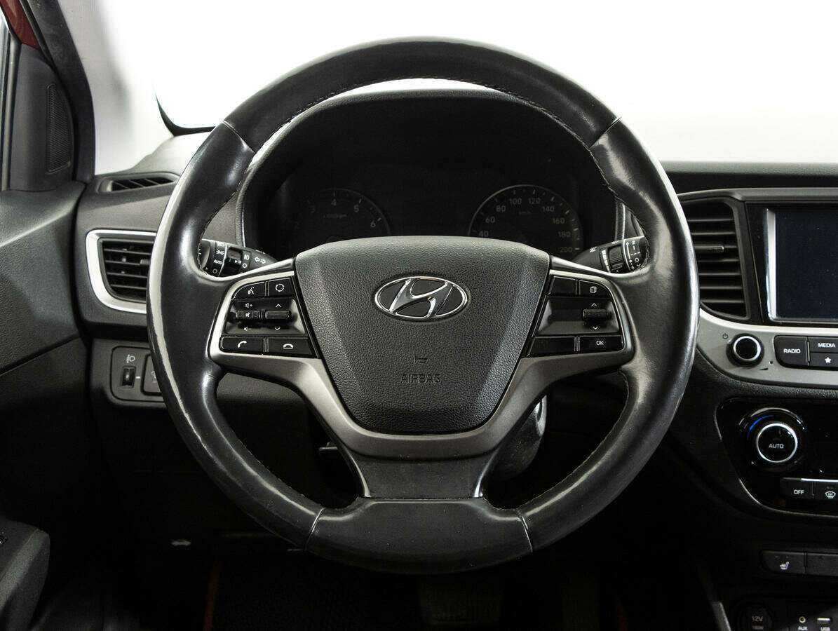 Hyundai Solaris с пробегом — 2018 год. Фото: #13