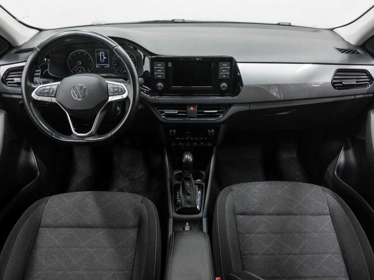 Volkswagen Polo с пробегом — 2021 год. Фото: #10