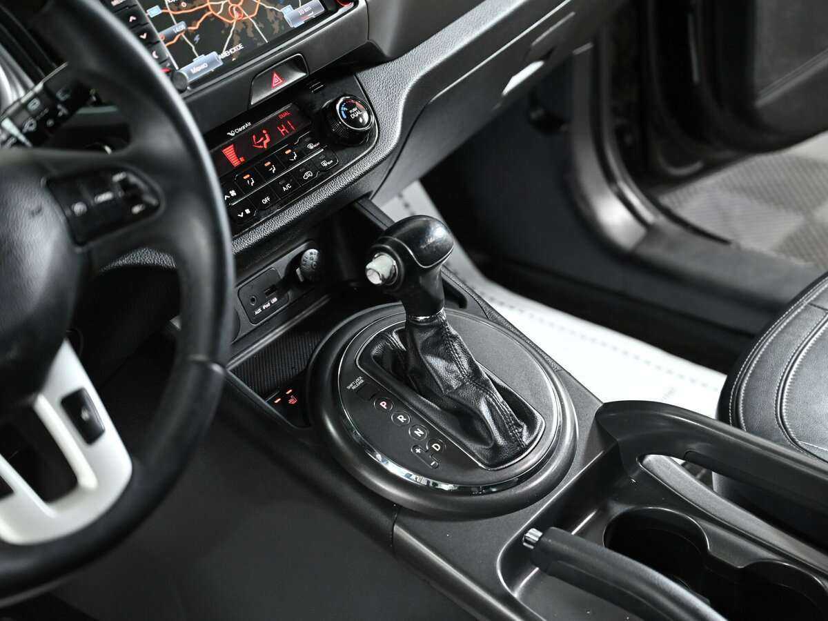 Kia Sportage с пробегом — 2012 год. Фото: #6