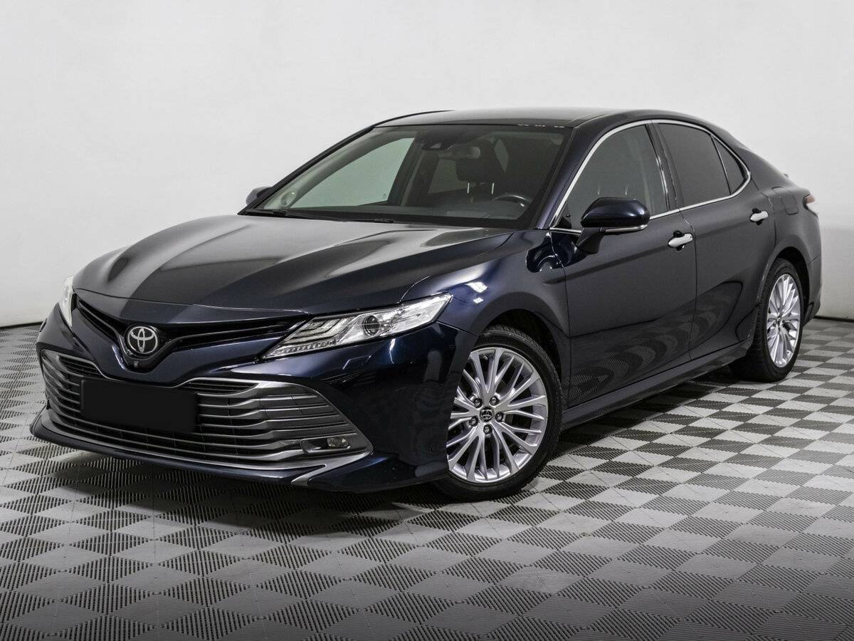 Toyota Camry с пробегом — 2018 год. Фото: #0