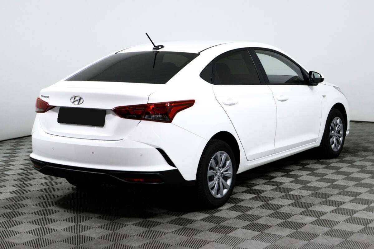 Hyundai Solaris с пробегом — 2022 год. Фото: #4