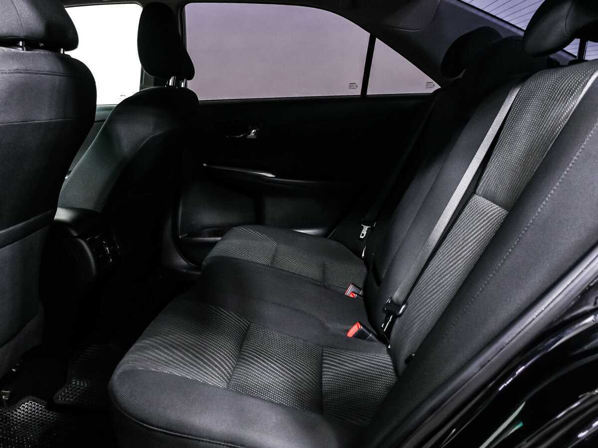 Toyota Camry с пробегом — 2018 год. Фото: #12