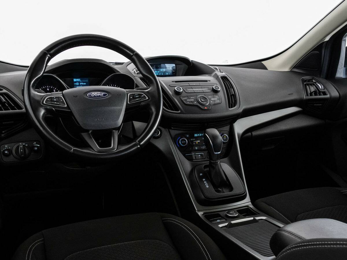 Ford Kuga с пробегом — 2017 год. Фото: #10