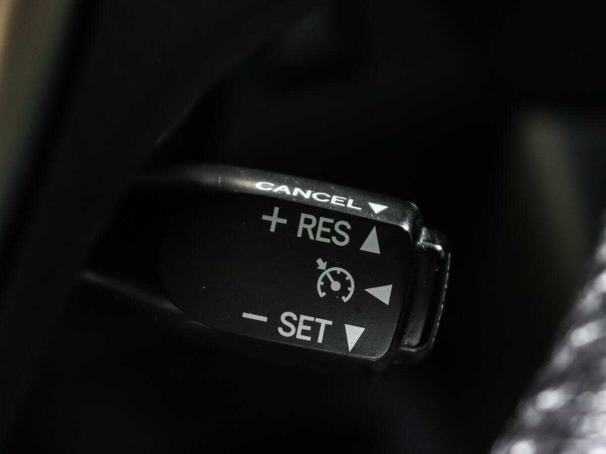 Toyota RAV4 с пробегом — 2014 год. Фото: #17