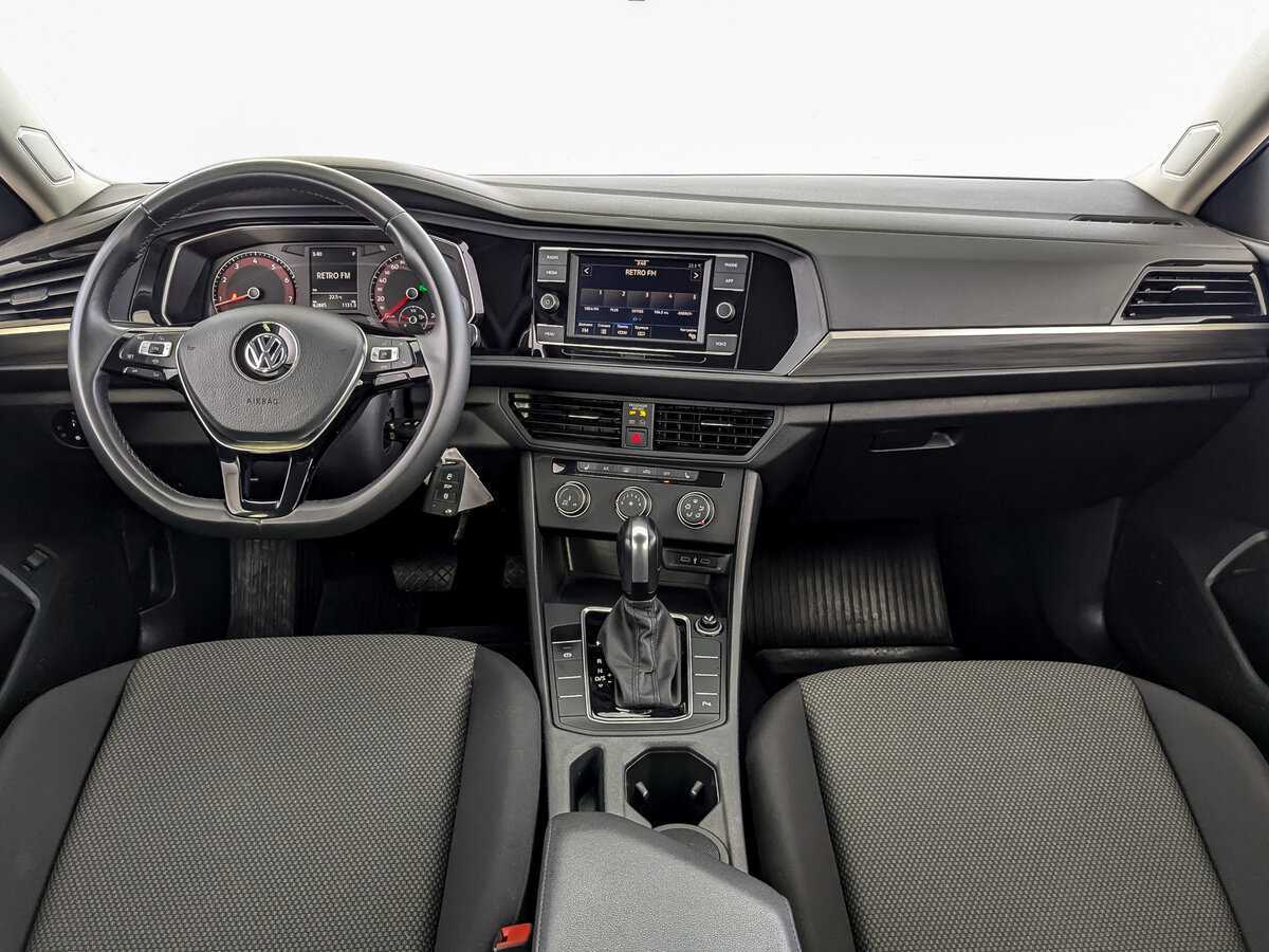 Volkswagen Jetta с пробегом — 2020 год. Фото: #11