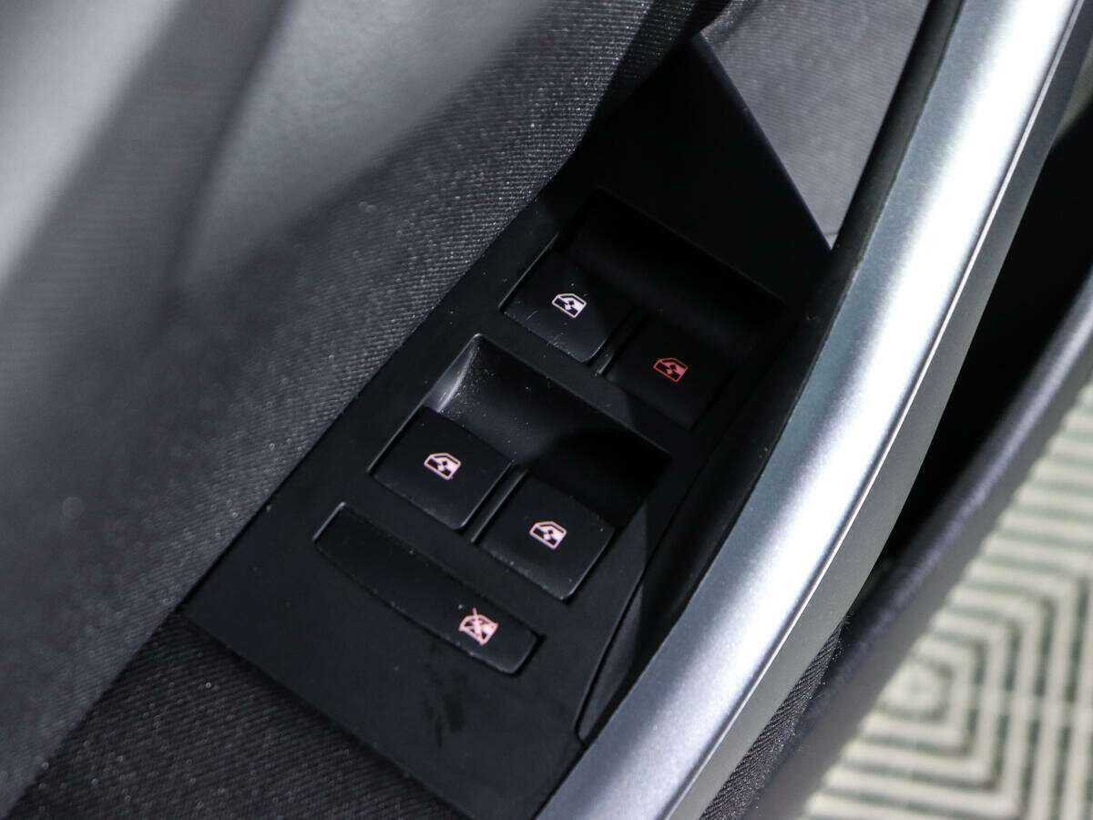 Opel Astra с пробегом — 2014 год. Фото: #12