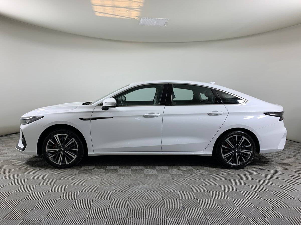 Chery Arrizo 8 с пробегом — 2023 год. Фото: #7