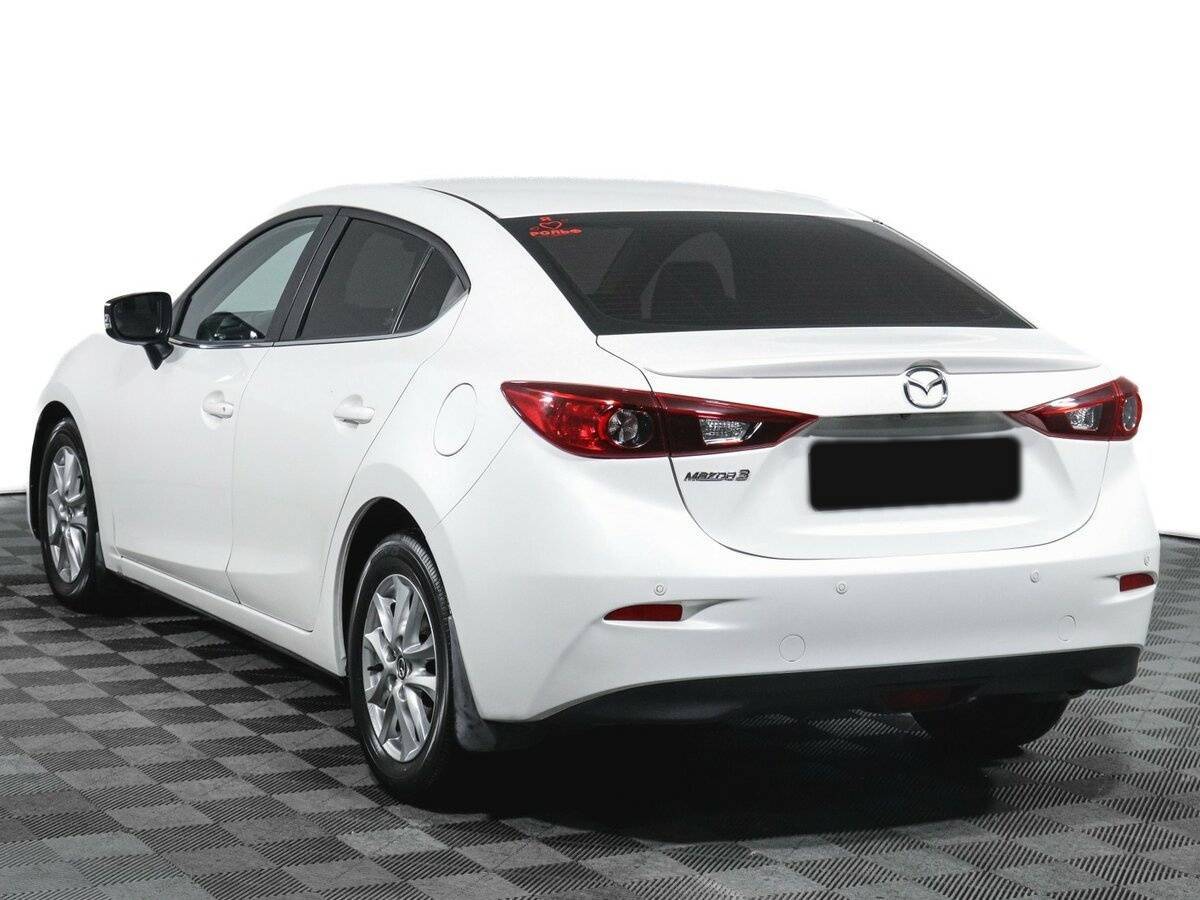 Mazda 3 с пробегом — 2016 год. Фото: #6