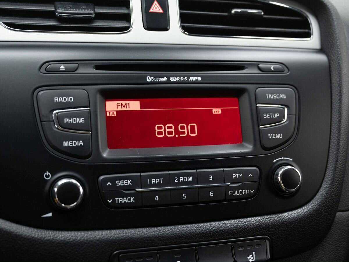 Kia Ceed с пробегом — 2014 год. Фото: #18