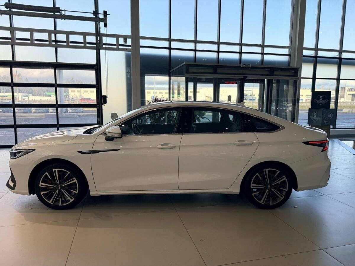 Chery Arrizo 8 с пробегом — 2023 год. Фото: #2