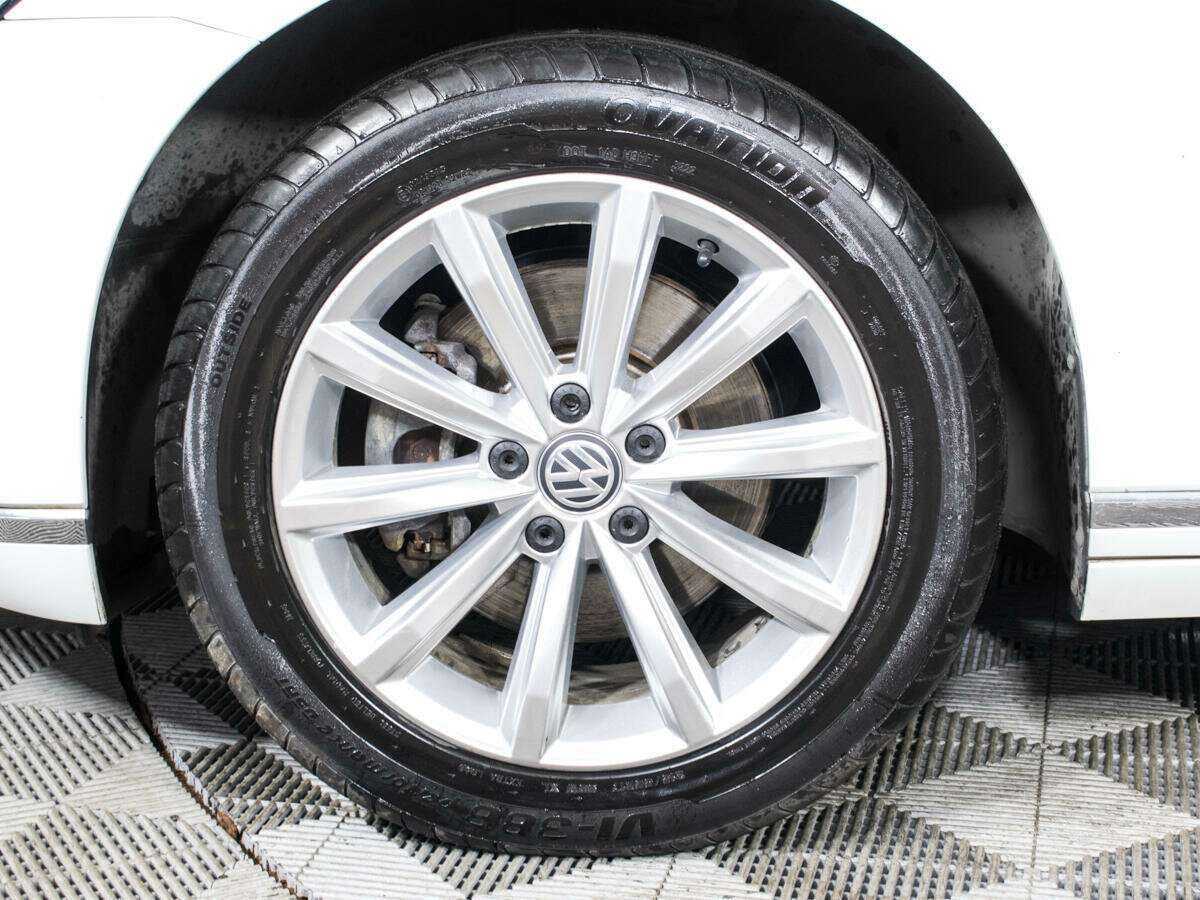 Volkswagen Passat с пробегом — 2017 год. Фото: #15