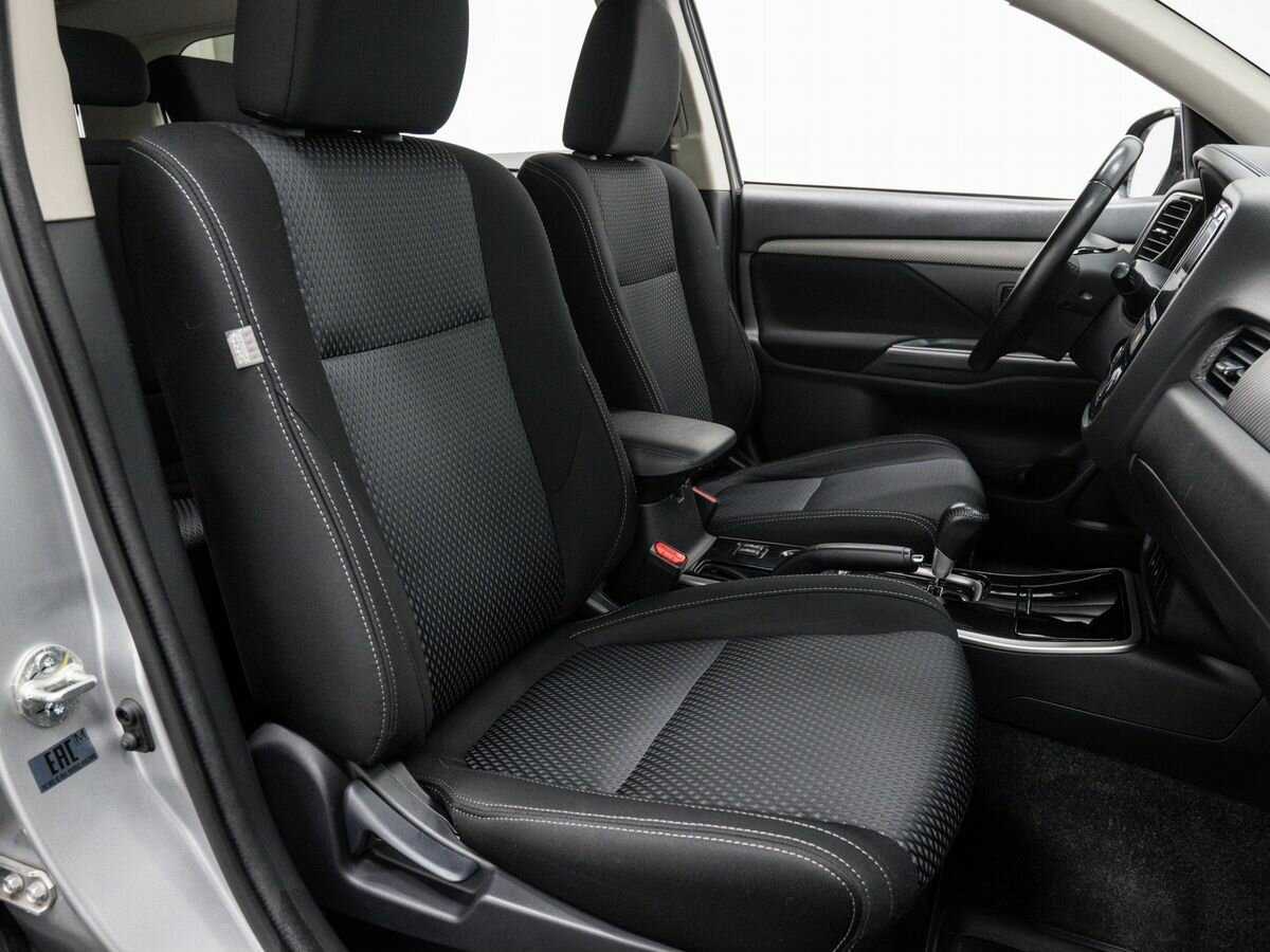 Mitsubishi Outlander с пробегом — 2018 год. Фото: #8