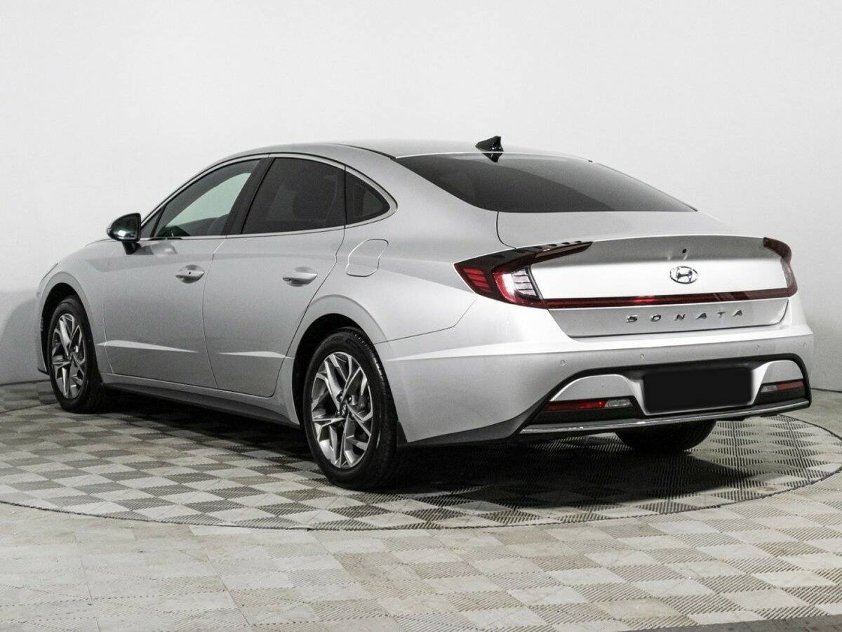 Hyundai Sonata с пробегом — 2020 год. Фото: #6